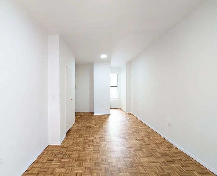 1st image of 1727 2nd Ave APT 2FS