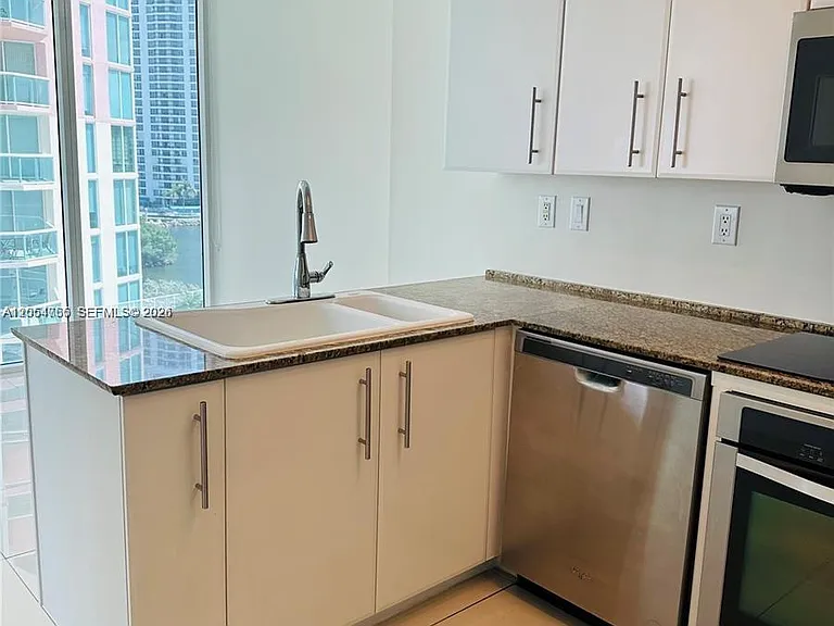 3370 NE 190th St #706 — Photo 11