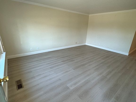 2nd image of 2931 Palo Verde Way