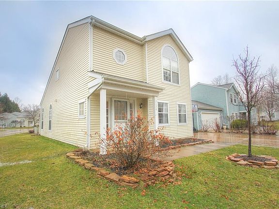 2nd image of 7174 Lexington Ct