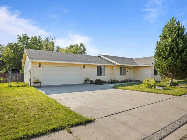 322 S Williams St, Kennewick, WA 99336