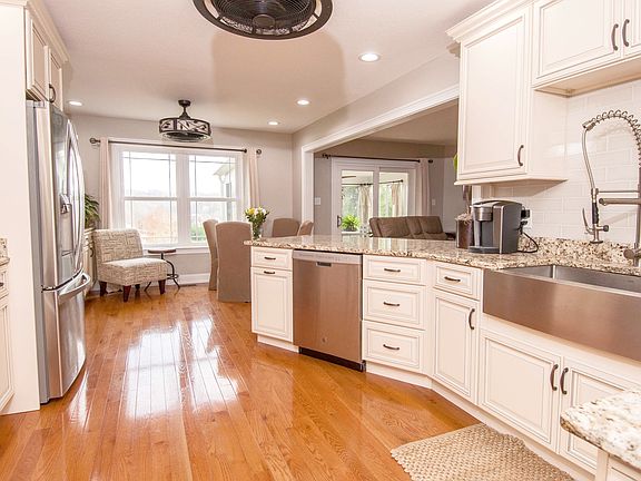 4th image of 2500 Silverstone Ln