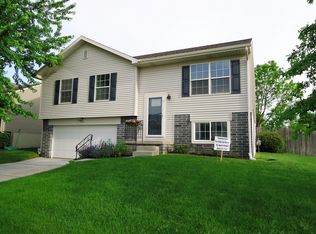 17714 Olive St, Omaha, NE 68136