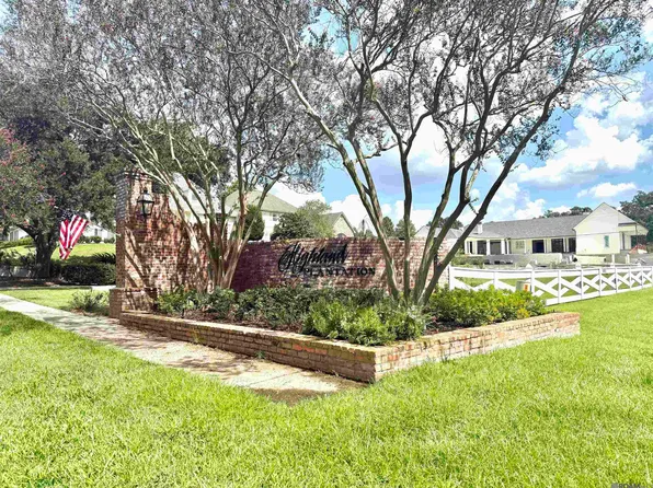 642 Plantation Ridge Ln, Baton Rouge, LA 70810