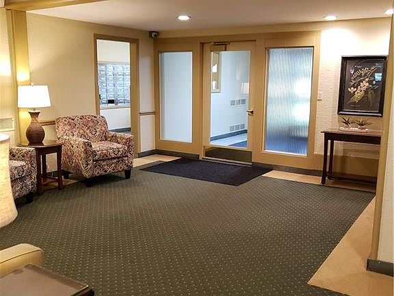 3rd image of 19101 Van Aken Blvd APT 123