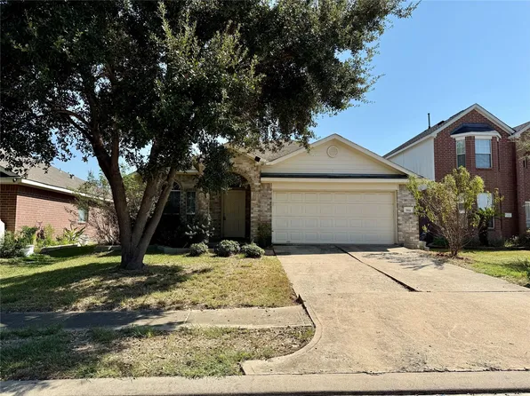 7111 Favian Ct, Houston, TX 77083