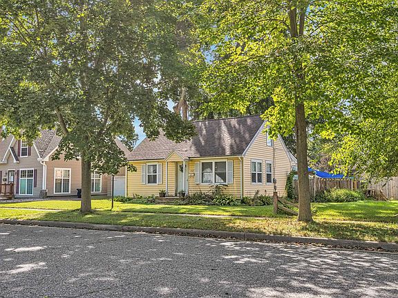 3rd image of 512 10th St