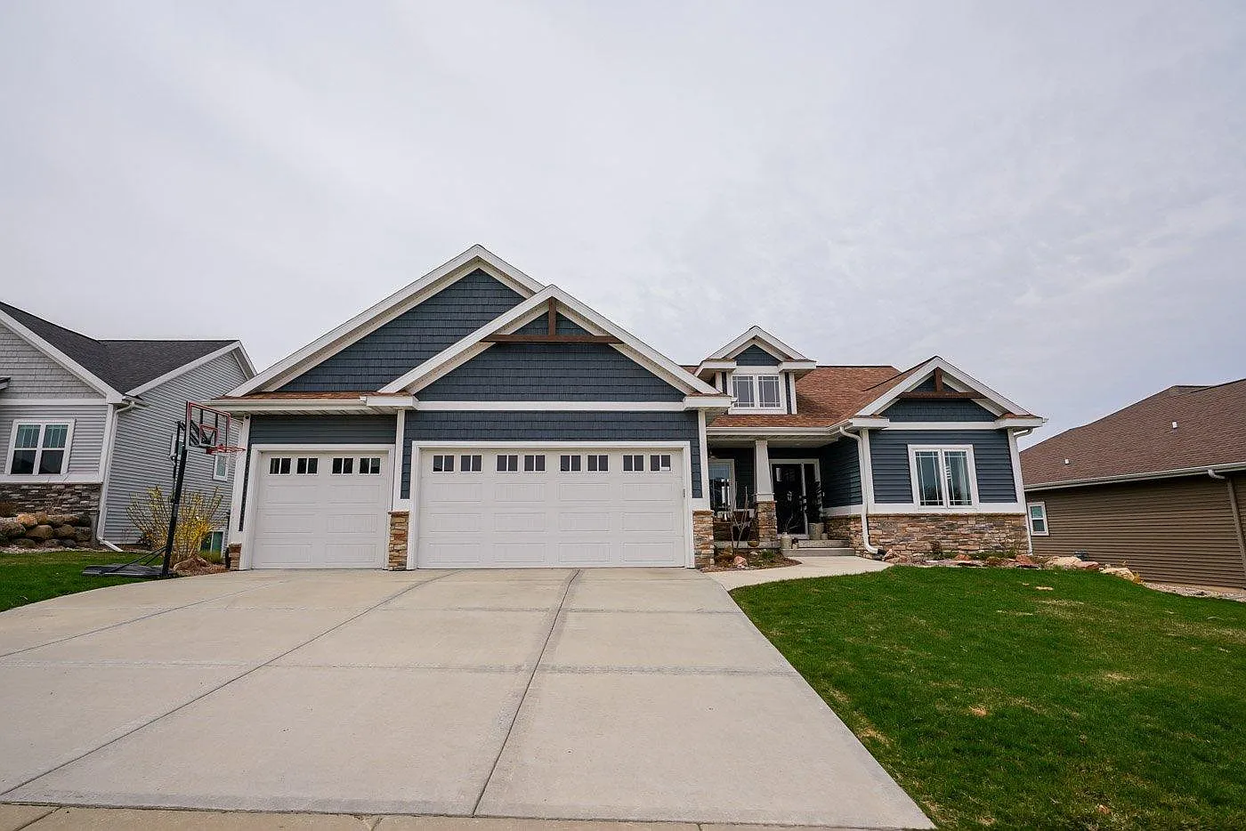6587 Wolf Hollow Rd photo 1