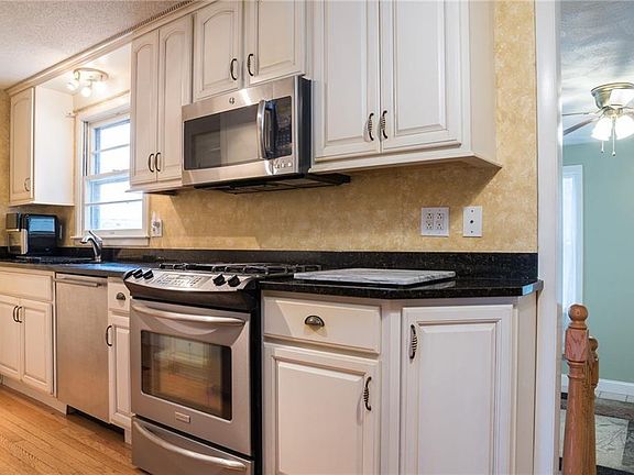 4th image of 138 Tanglewood Dr