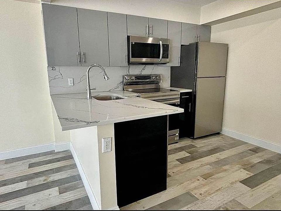 1st image of 26-31 3rd St #1BB