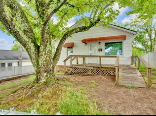 1025 Tip Top Ave, Kingsport, TN 37665