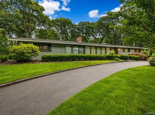 6 Cherry Lane E, Syosset, NY 11791