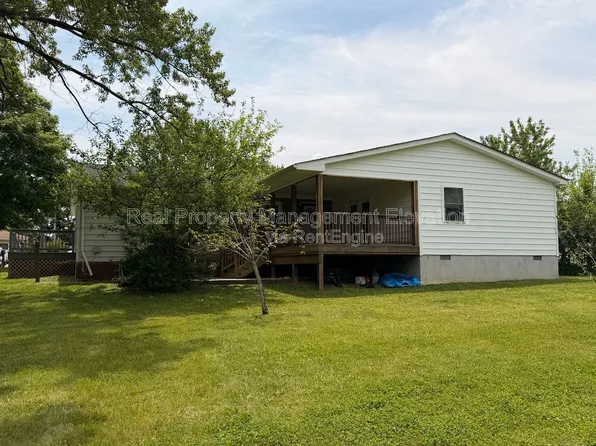 139 Meadowbrook Dr, Stephens City, VA 22655
