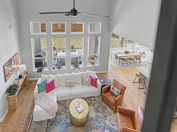 2nd image of 13753 Green Elm Rd