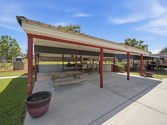 4th image of 1001 S Stadium Rd #29