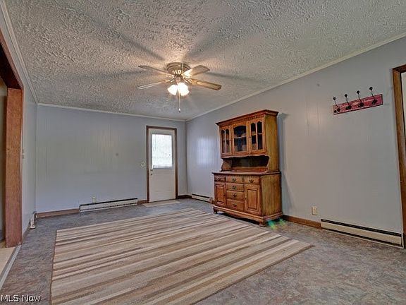 4th image of 160 Gertrude Ave