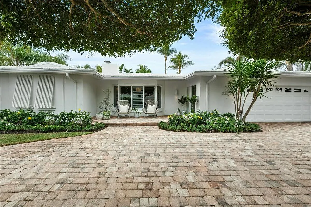 4 bed, 3.0 bath, 1997 sqft, $28,000 — Photo 3