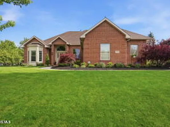 15522 Lakeview Pkwy, Findlay, OH 45840