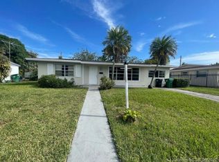 9850 SW 165th Ter, Miami, FL 33157