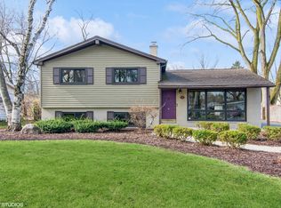 22W451 Birchwood Dr, Glen Ellyn, IL