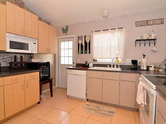 3rd image of 120 Sunvista Ct