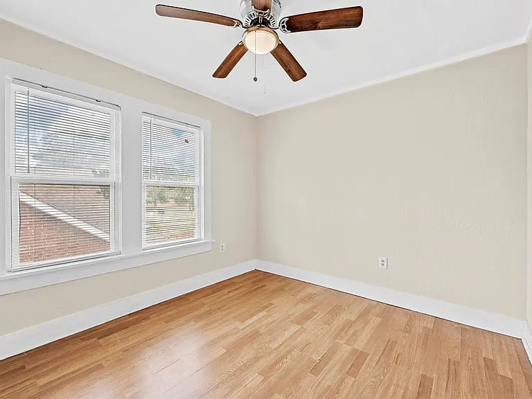 1016 E Arlington Ave #D — Photo 10