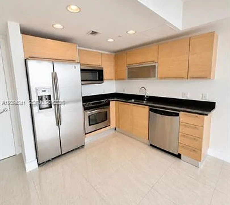 951 Brickell Ave #CU-1609
