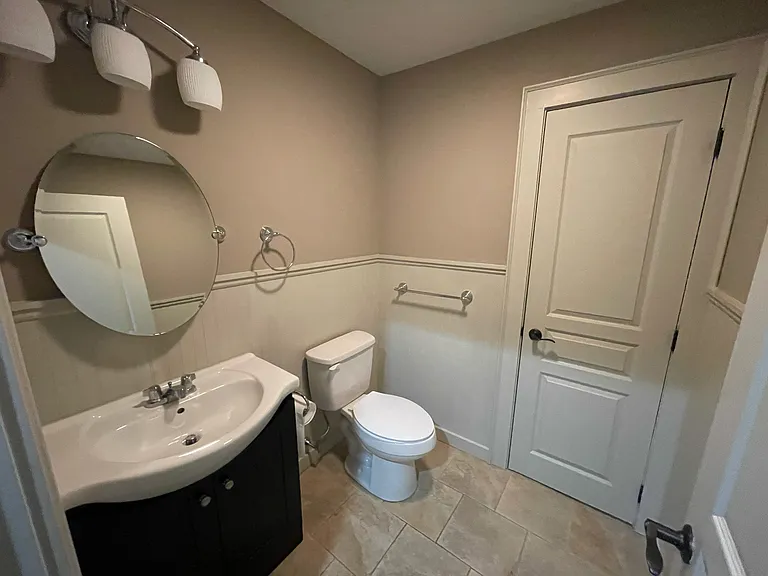 126-132 Franklin Ave #9 — Photo 7