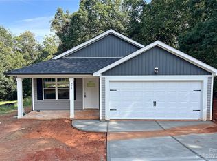 21 Ruth Ave, Newton, NC 28658