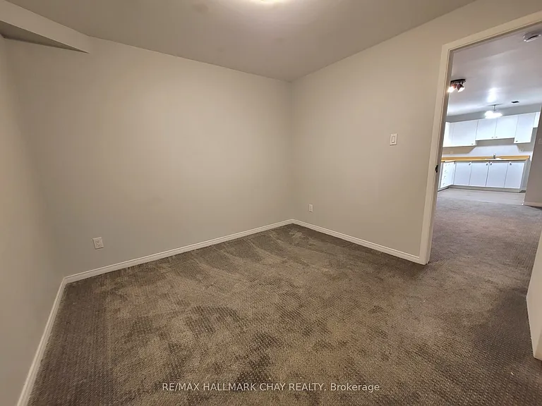 30 Orwell Cres — Photo 19