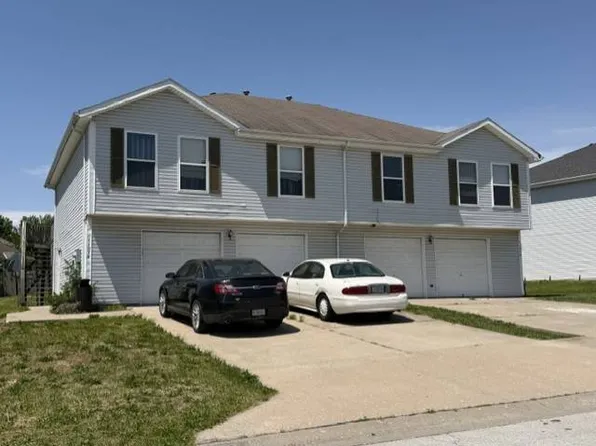 1107 Carriage Ln, Cameron, MO 64429