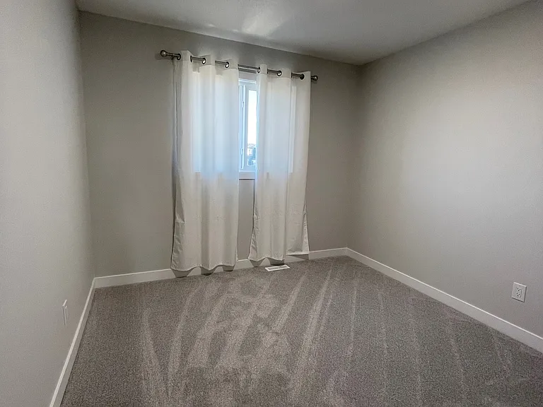 120 Bluff Cv — Photo 19