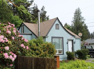1418 S Cedar St, Port Angeles, WA 98362