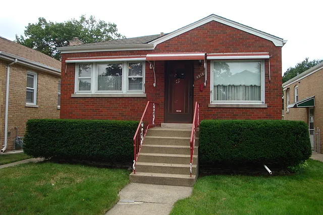 4218 Clinton Ave photo 1