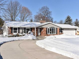 12720 Robinwood St, Brookfield, WI 53005