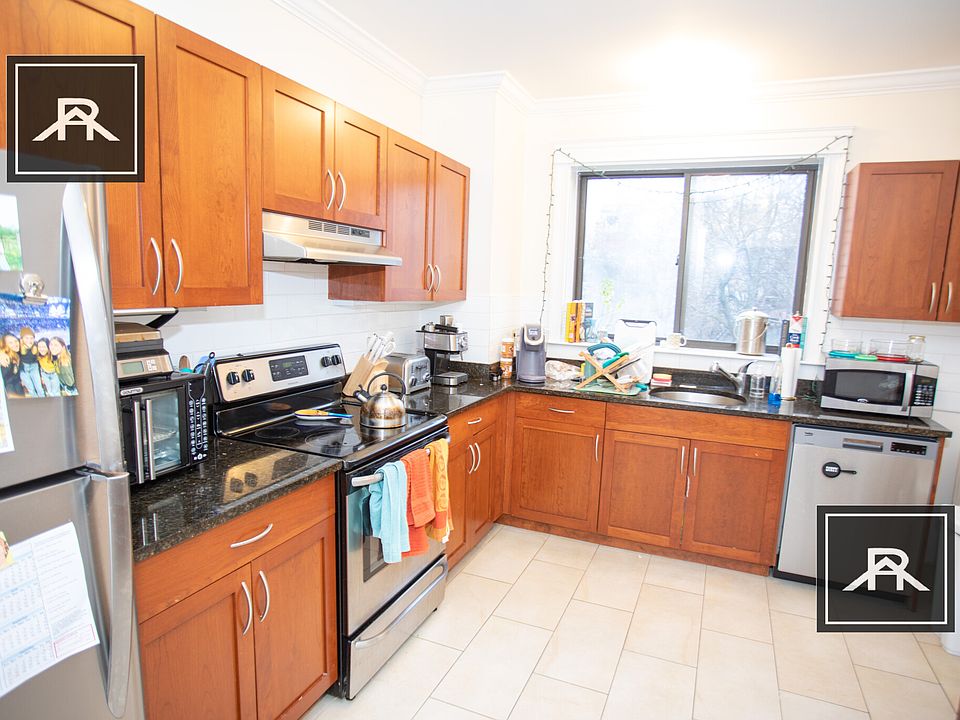 1st image of 27 Glenville Ave #8