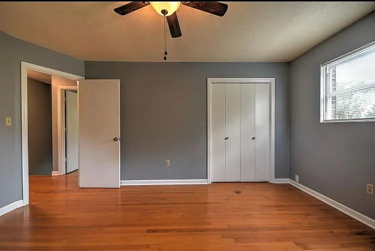 311 Redstone Dr — Photo 9