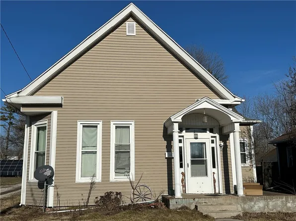 424 Prairie St, Paris, IL 61944