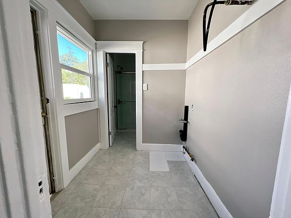 3rd image of 12613 E Beverly Blvd