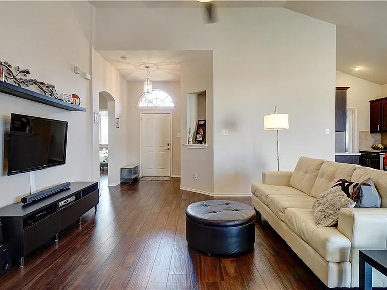 12833 Danville Dr — Photo 5