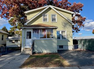 58 Eureka St, Springfield, MA 01104