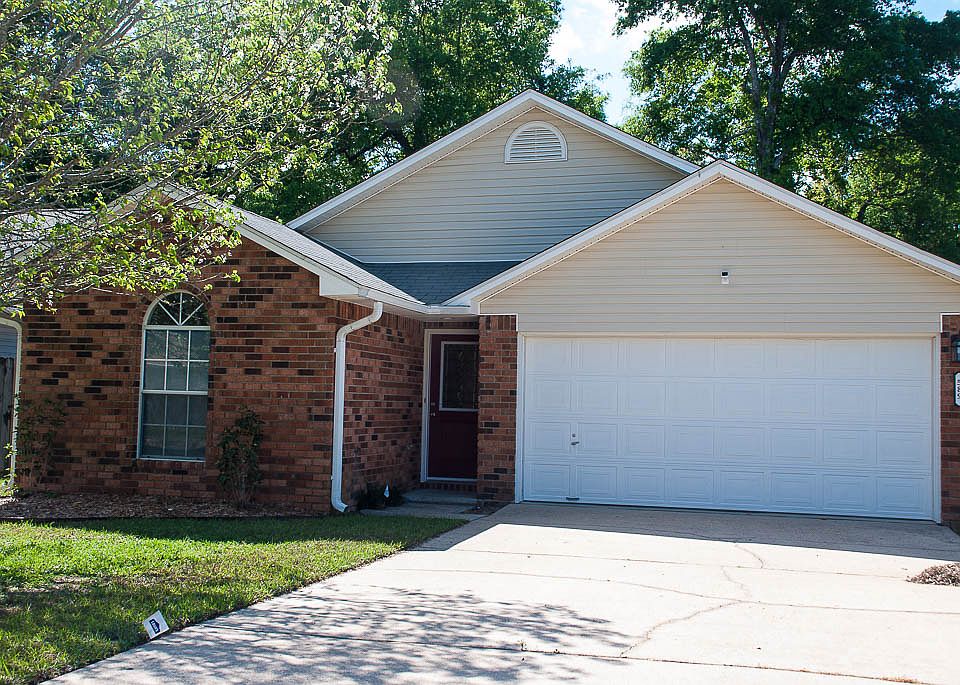 1st image of 589 Desert Oak Dr