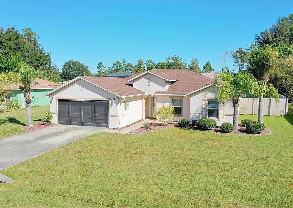 1st image of 7 Royal Palm Ln