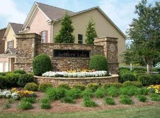 5860 Stevehaven Ln, Cumming, GA