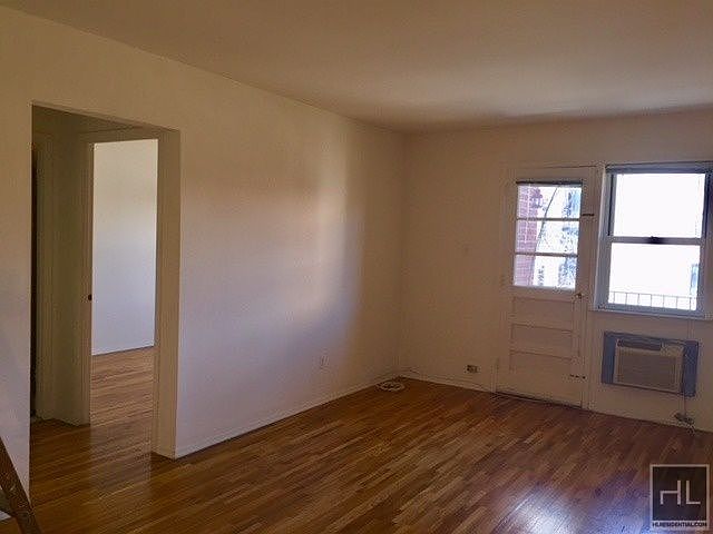 1st image of 2591 38th St #3F