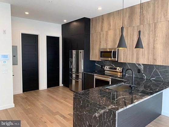 1st image of 116 Richmond St #4