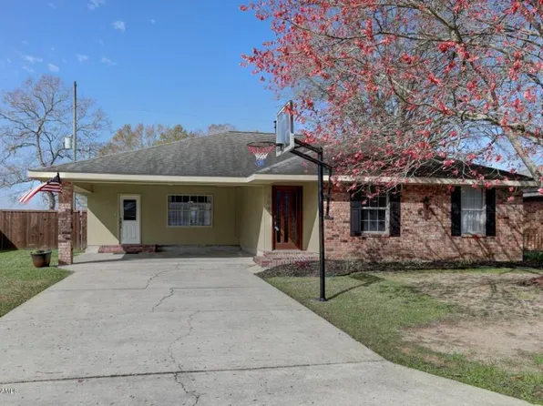 304 Creswell Ave, Scott, LA 70583