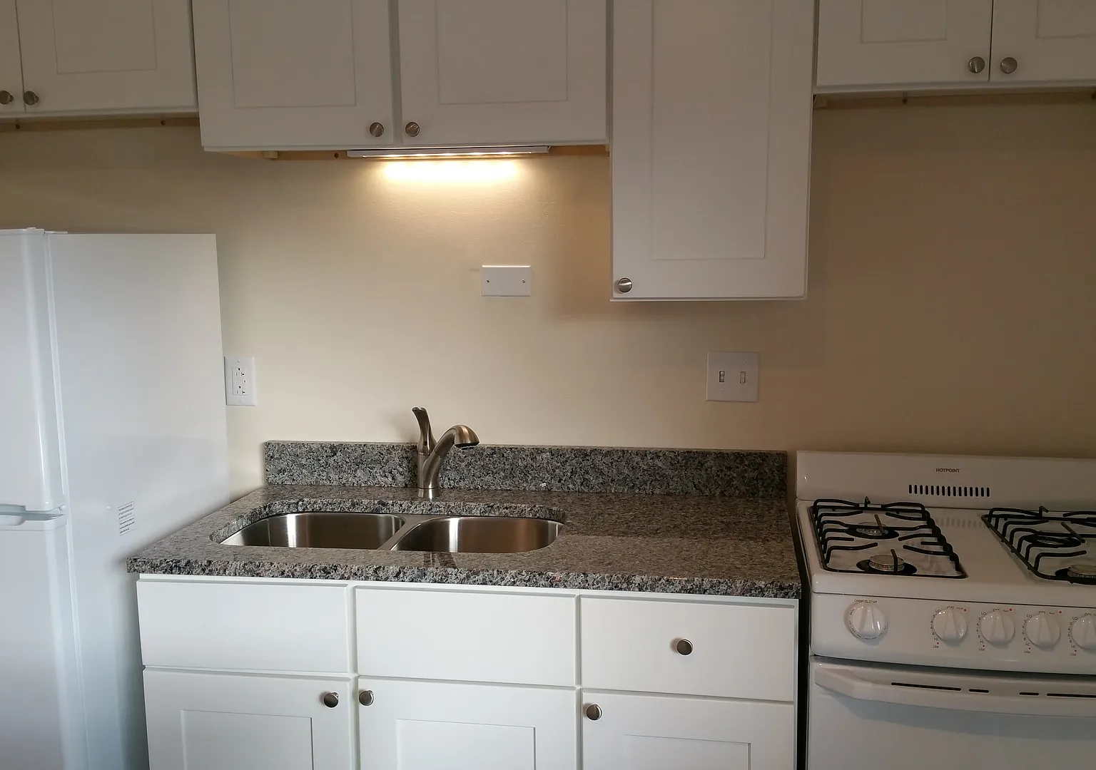 1441 Franklin — Photo 3