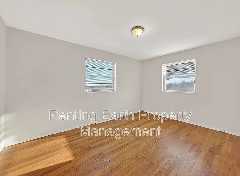 8908 Scottdale Ave — Photo 17