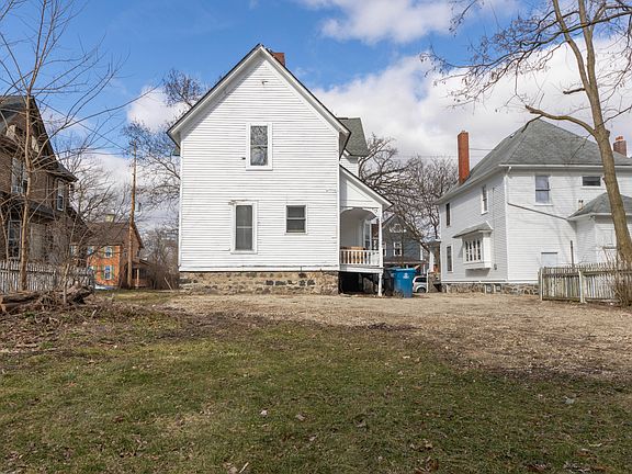 4th image of 301 W Vine St
